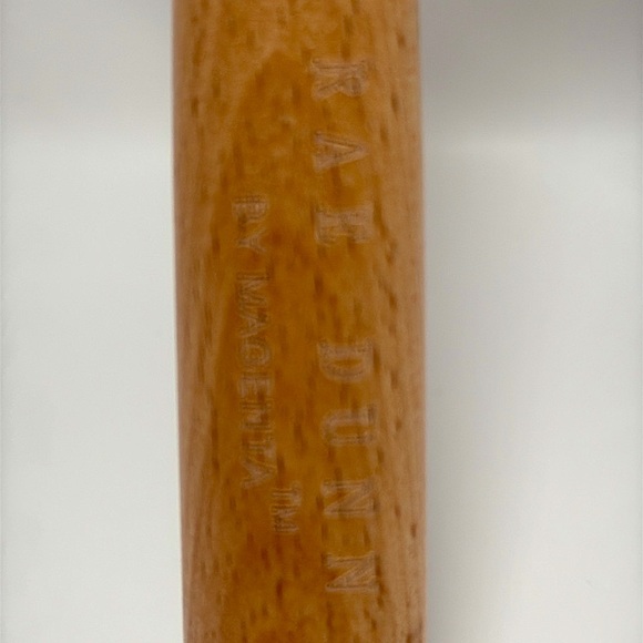 ❗️RAE DUNN LOVE PINK VALENTINES DAY SILICONE SPATULA & COOKIE CUTTER SET - Picture 5 of 6